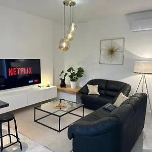 https://iris-apartment.in-istria.net
